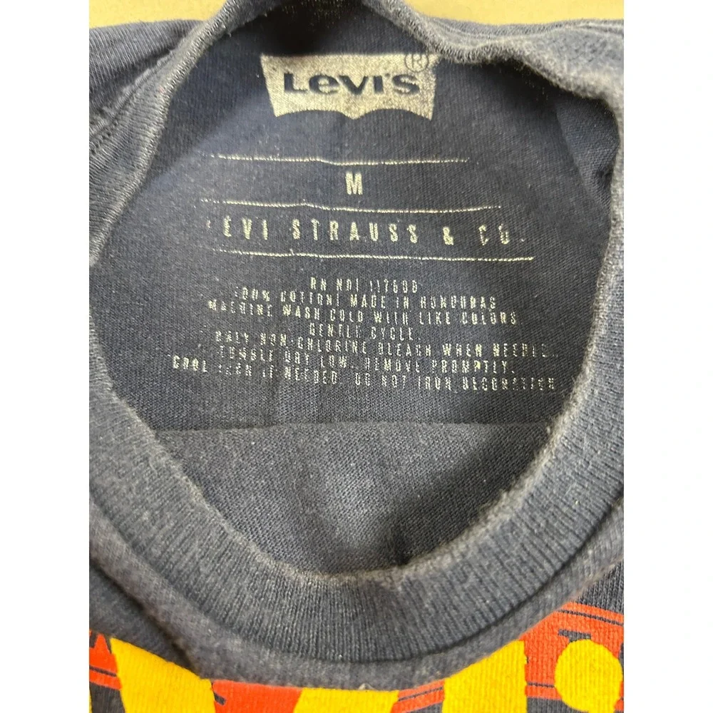 Levis Mens Graphic T-Shirt Navy Blue Red Yellow Logo Short Sleeve Medium